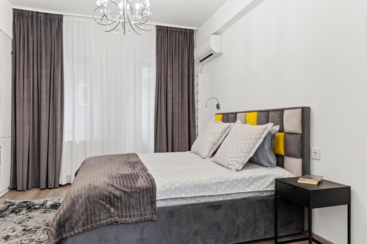 Brand New Studio - Old Town Bukarest Exteriör bild